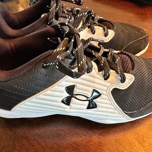 Youth Under Armour softball cleats
